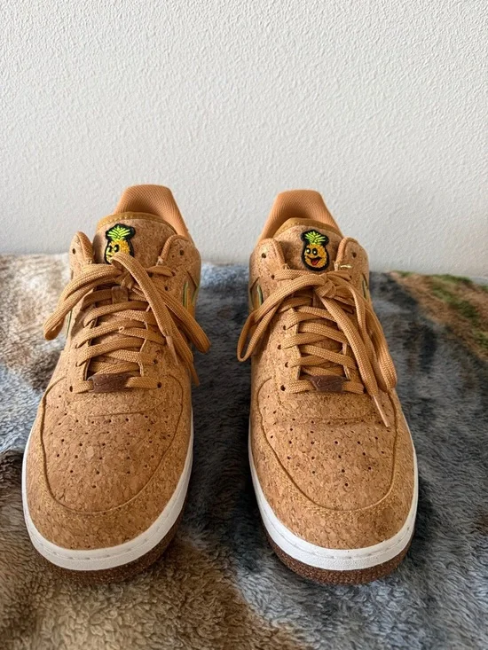 Nike Men’s Air Force 1 Happy Pinneapple - Picture 2 of 16